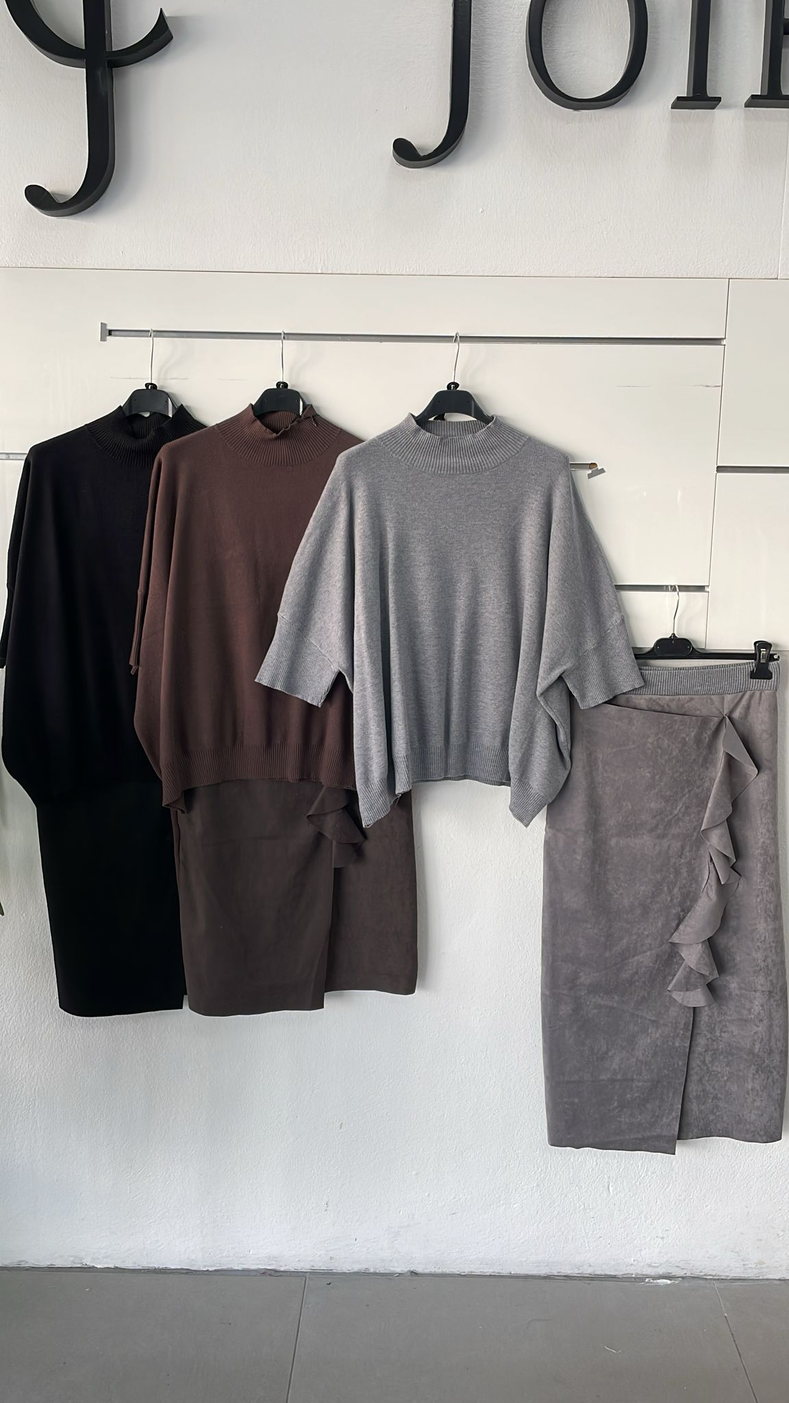 Joie Clair (J-Clair)