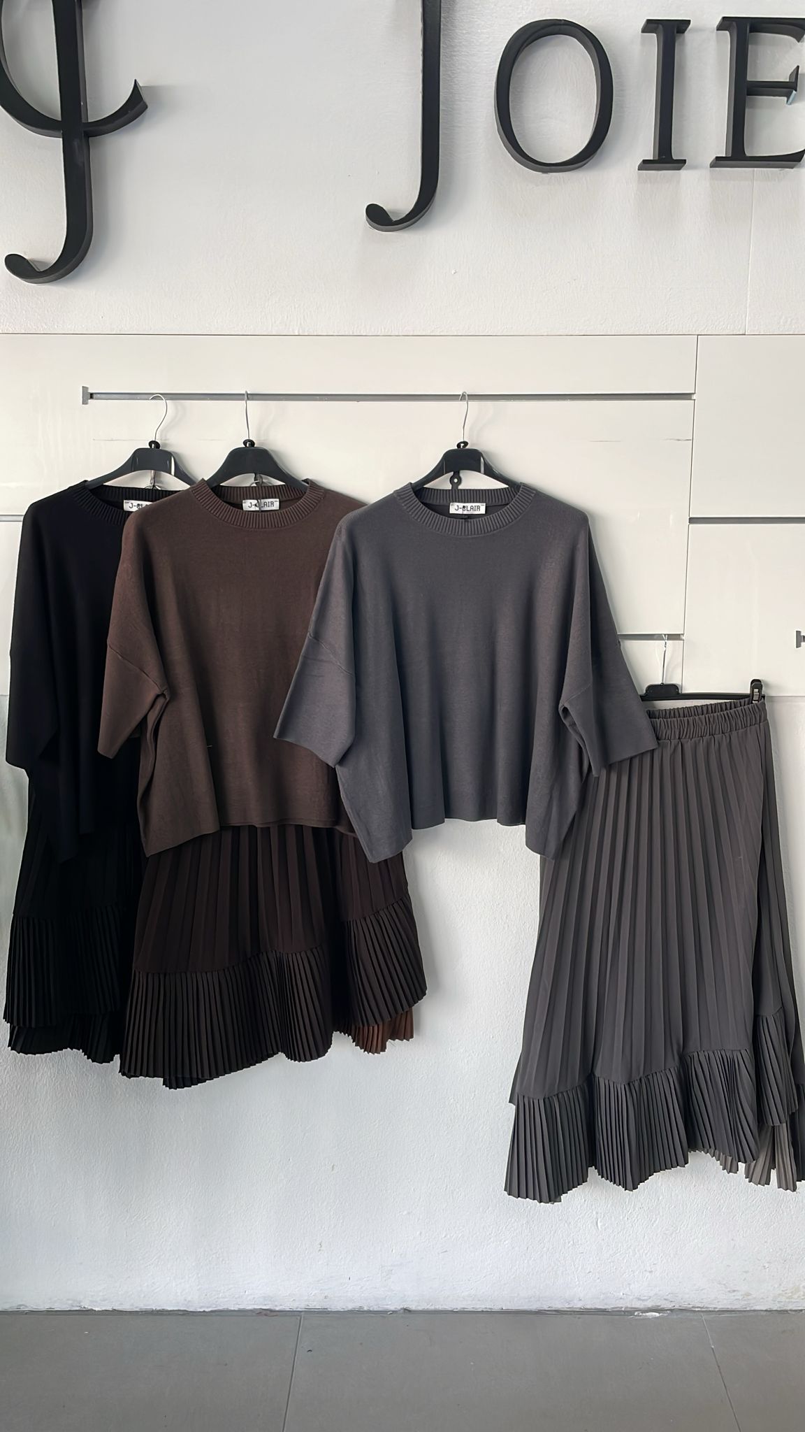 Joie Clair (J-Clair)