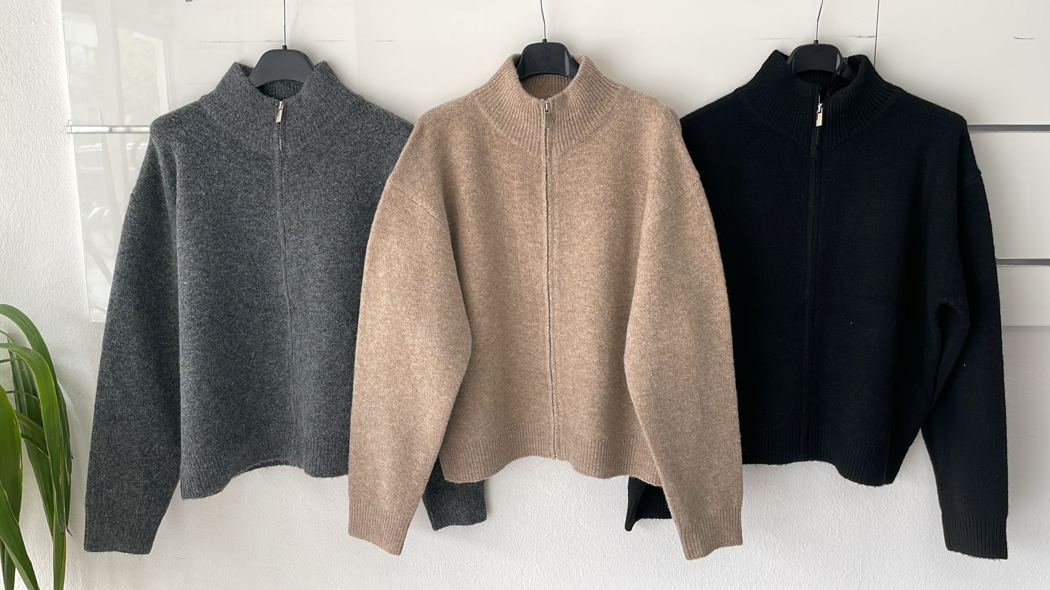 Joie Clair (J-Clair)