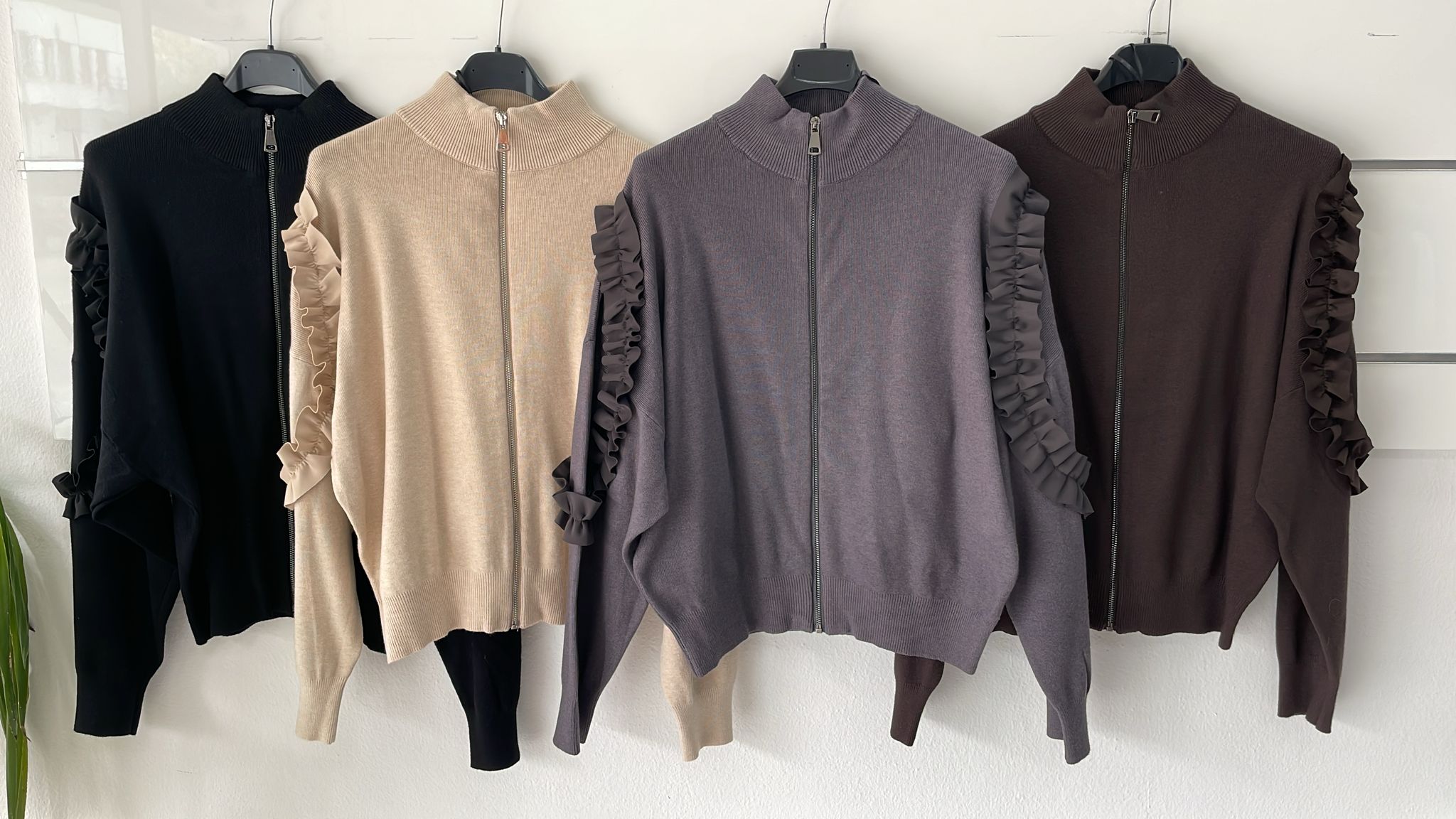 Joie Clair (J-Clair)