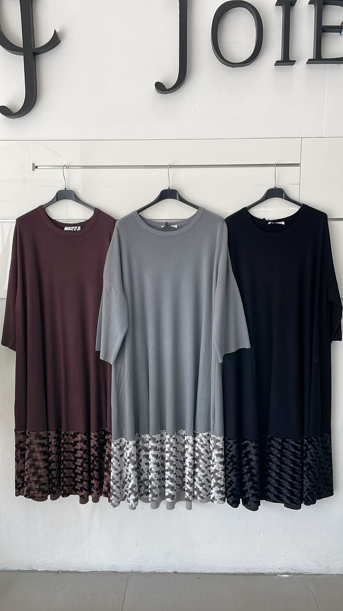 Joie Clair (J-Clair)