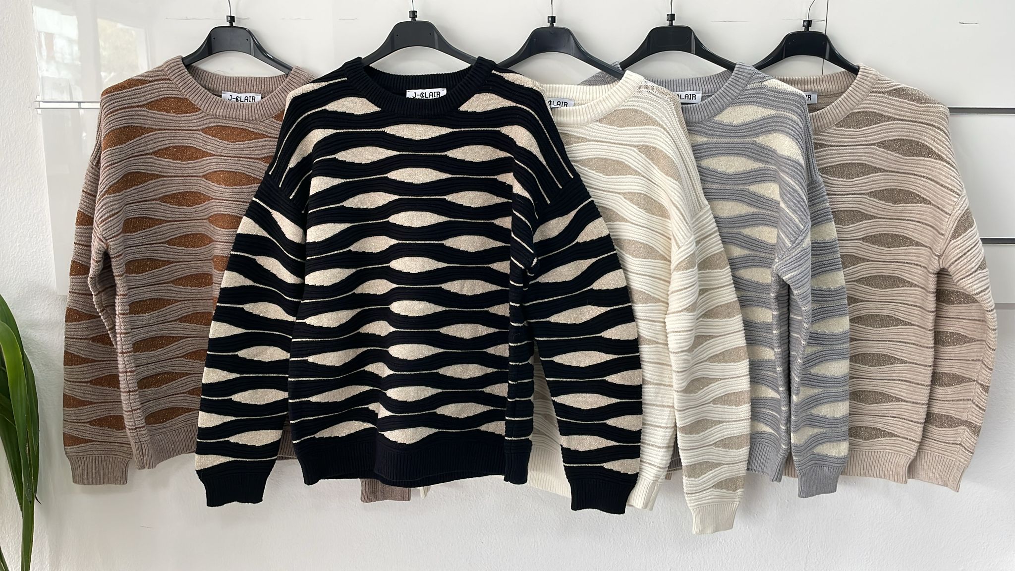 Фото Joie Clair (J-Clair)