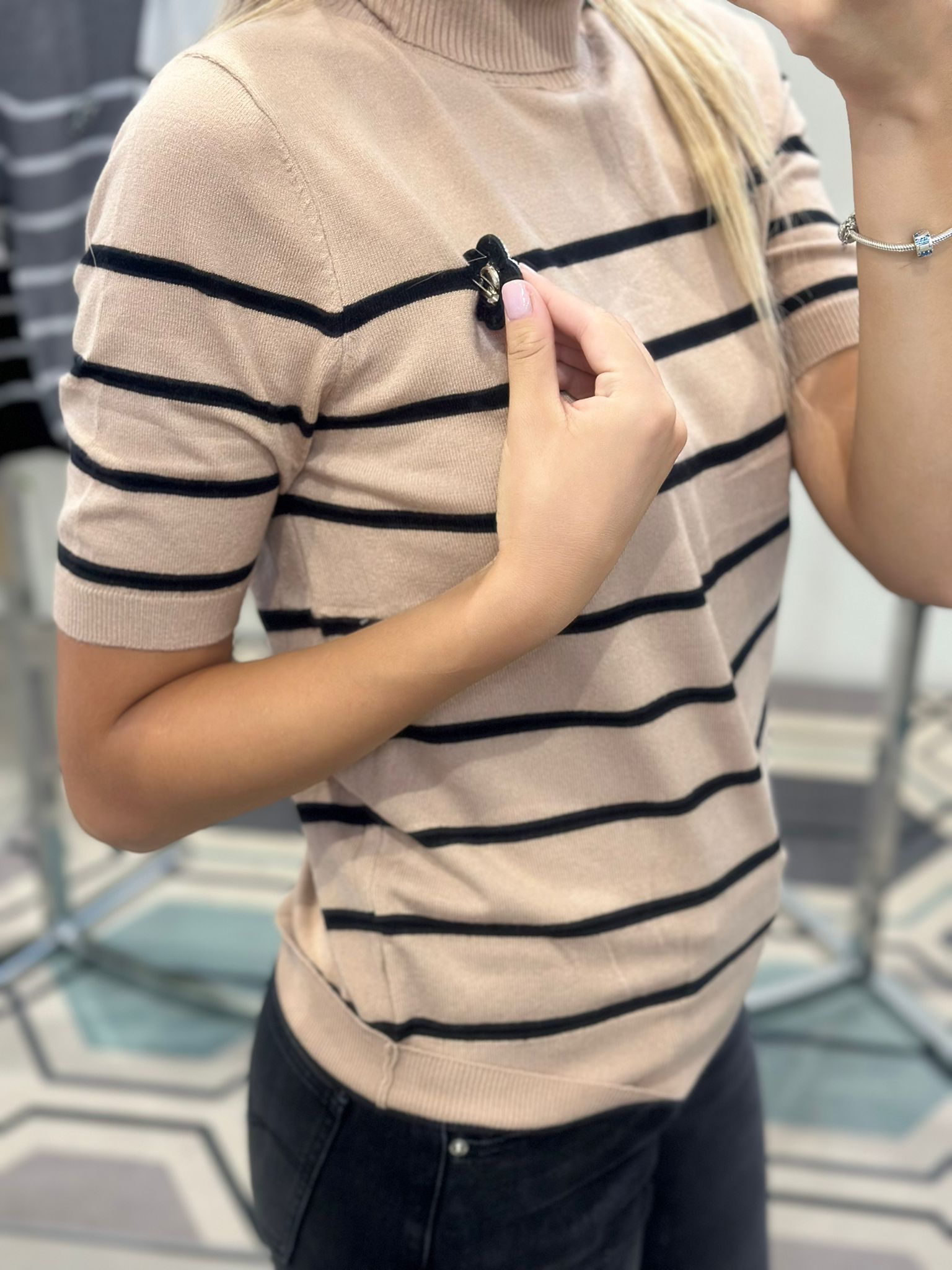 Joie Clair (J-Clair)