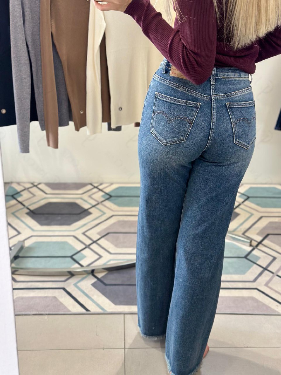 Joie Clair (J-Clair)