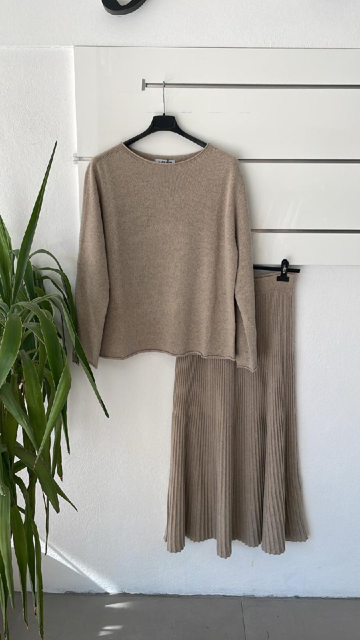 Joie Clair (J-Clair)