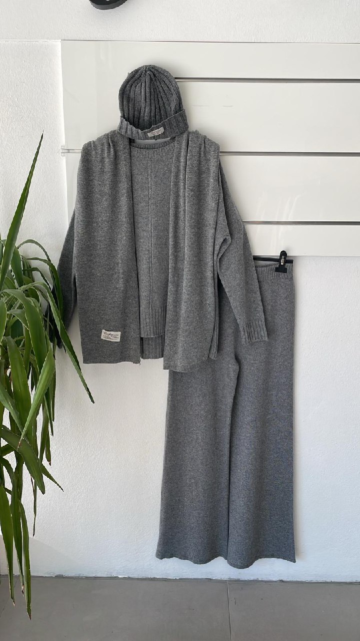 Joie Clair (J-Clair)