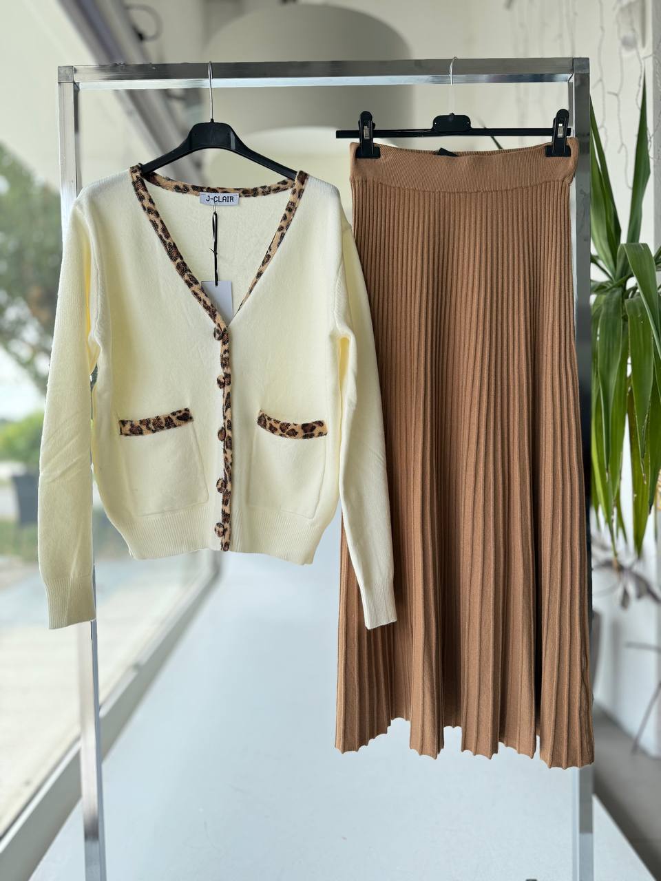 Joie Clair (J-Clair)