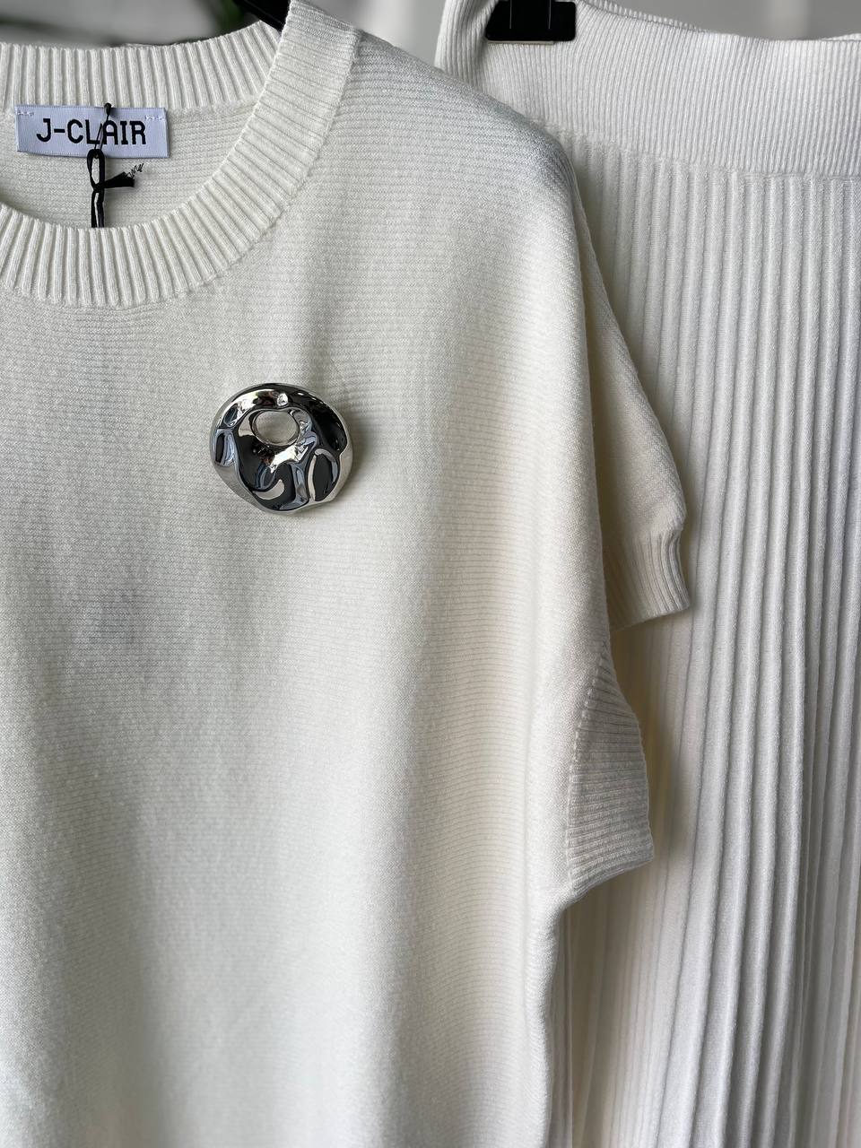 Joie Clair (J-Clair)