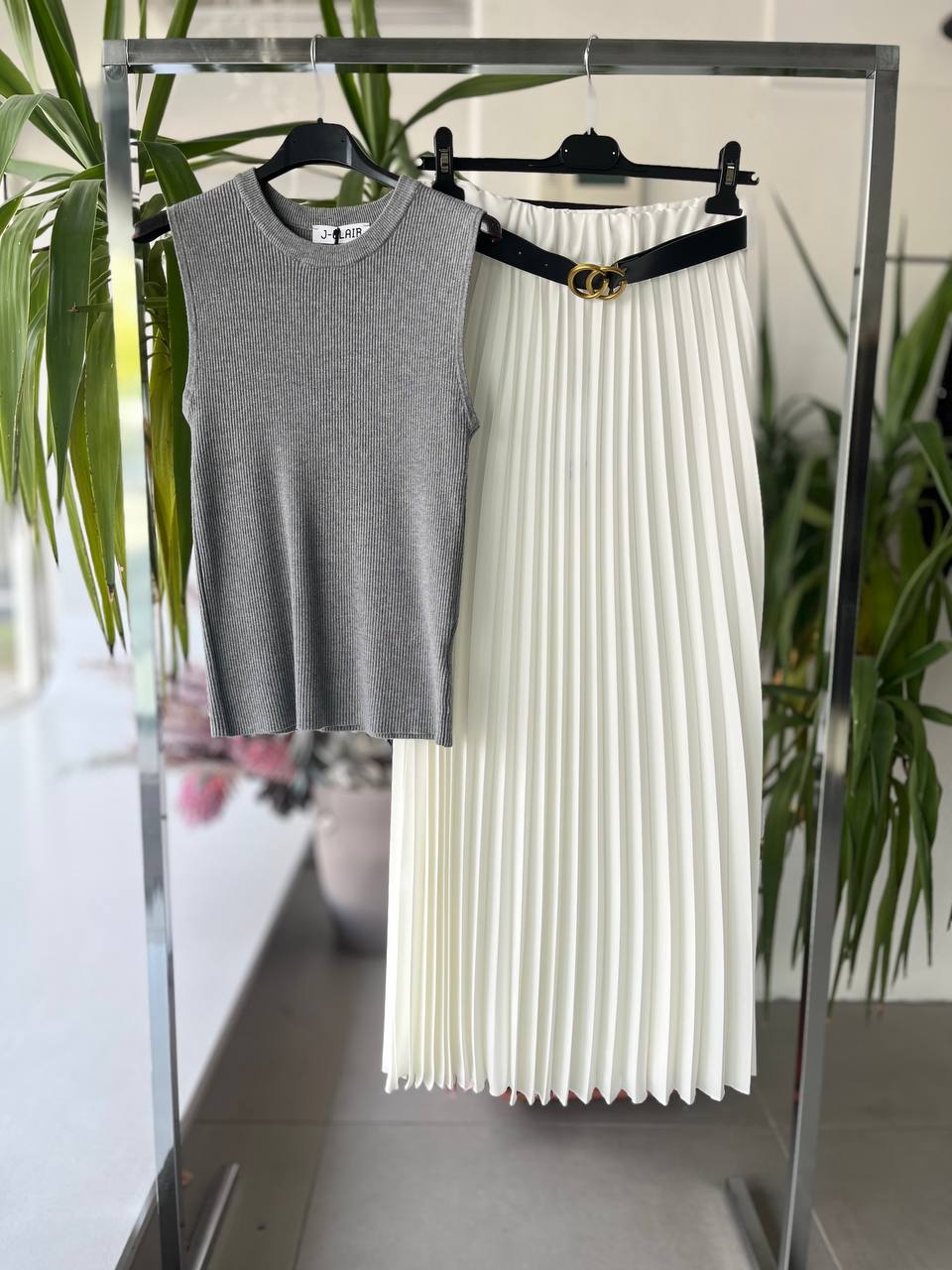 Joie Clair (J-Clair)