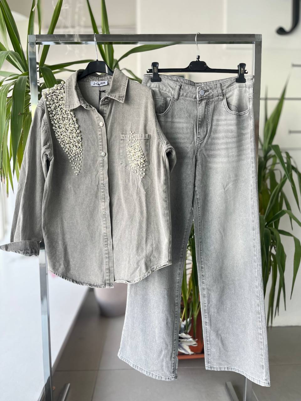 Joie Clair (J-Clair)