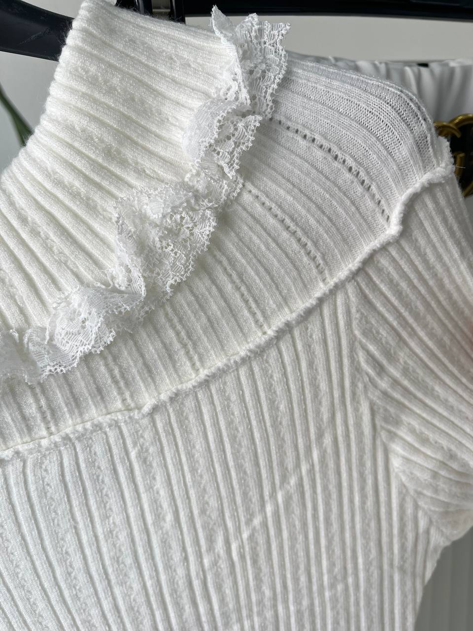 Joie Clair (J-Clair)