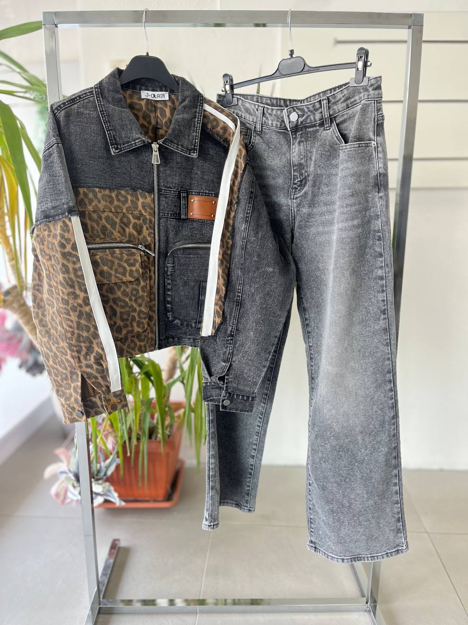 Joie Clair (J-Clair)