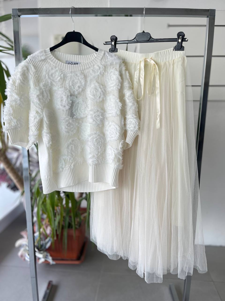 Joie Clair (J-Clair)