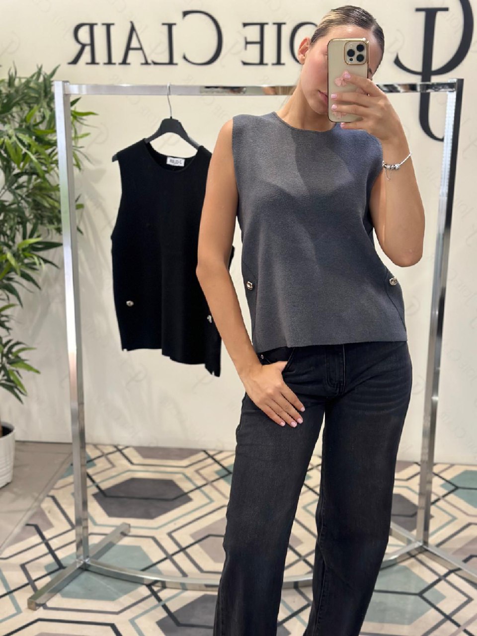 Фото Joie Clair (J-Clair)