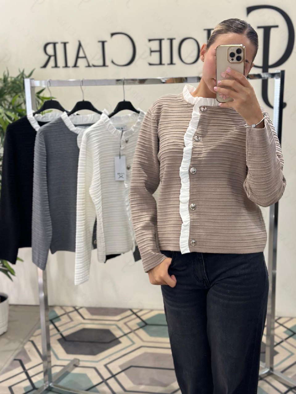 Фото Joie Clair (J-Clair)