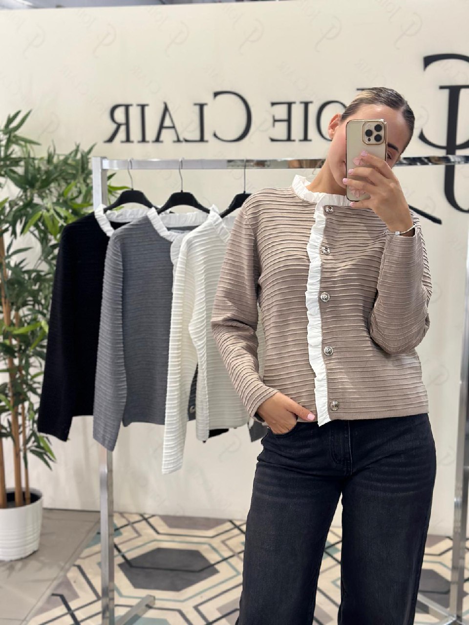 Фото Joie Clair (J-Clair)