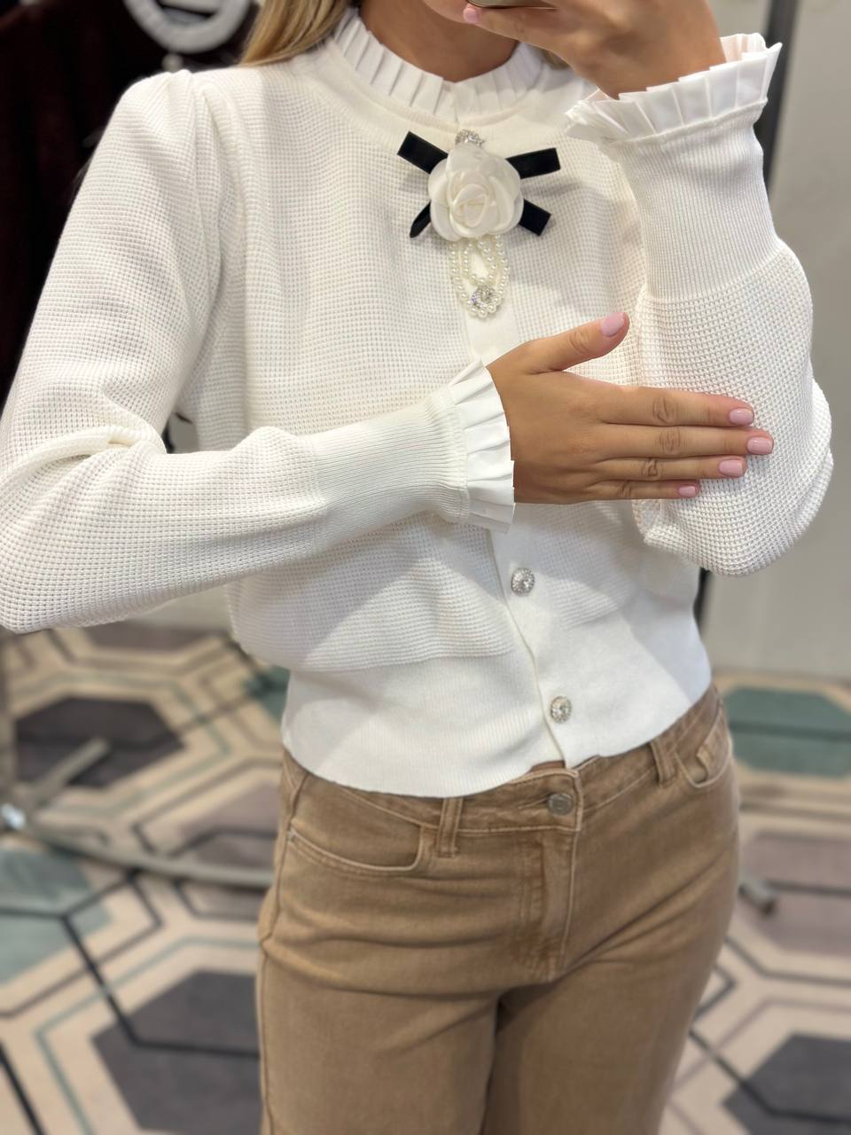 Joie Clair (J-Clair)