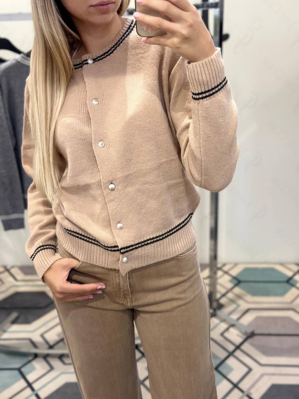 Joie Clair (J-Clair)