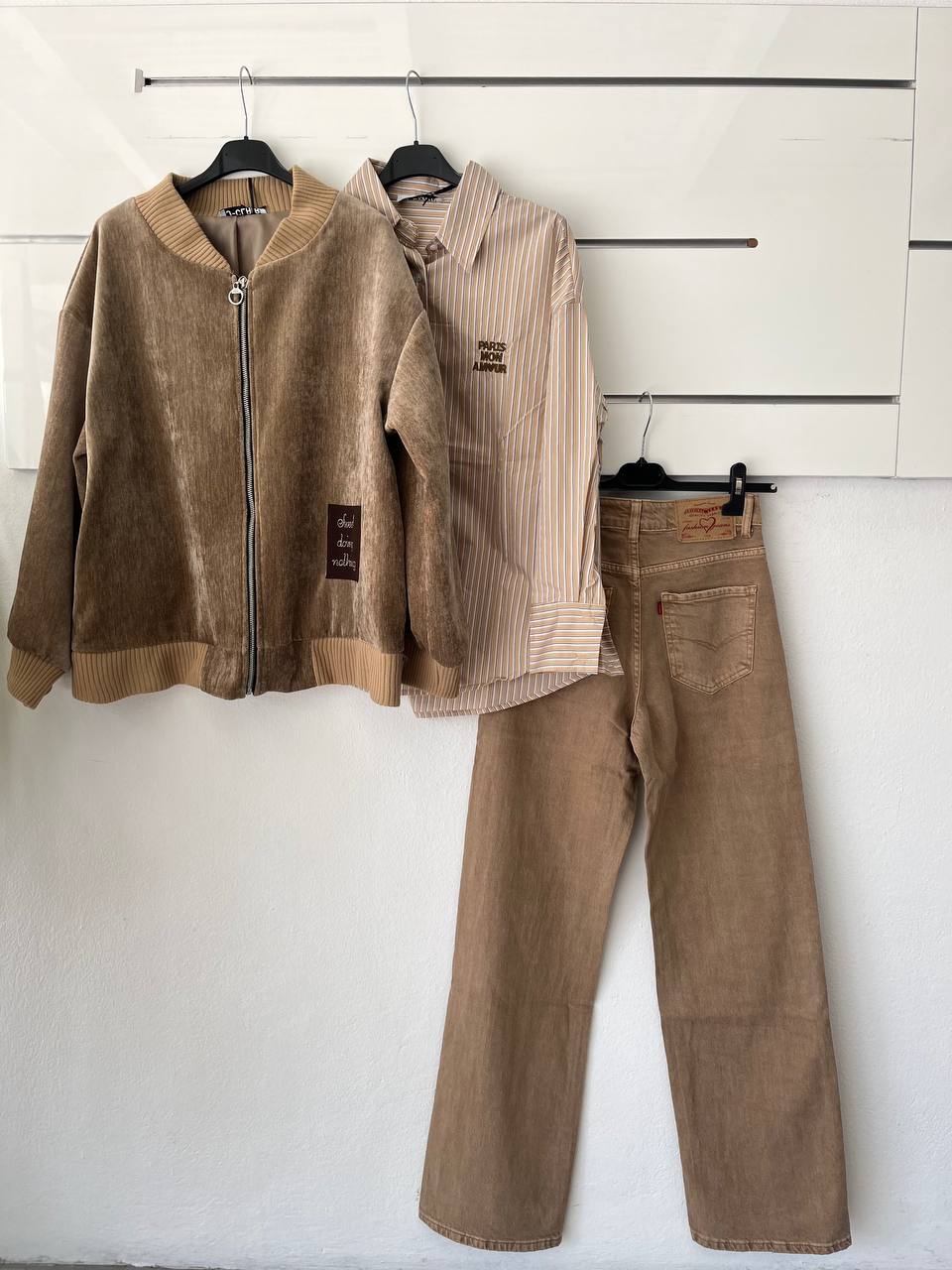 Joie Clair (J-Clair)