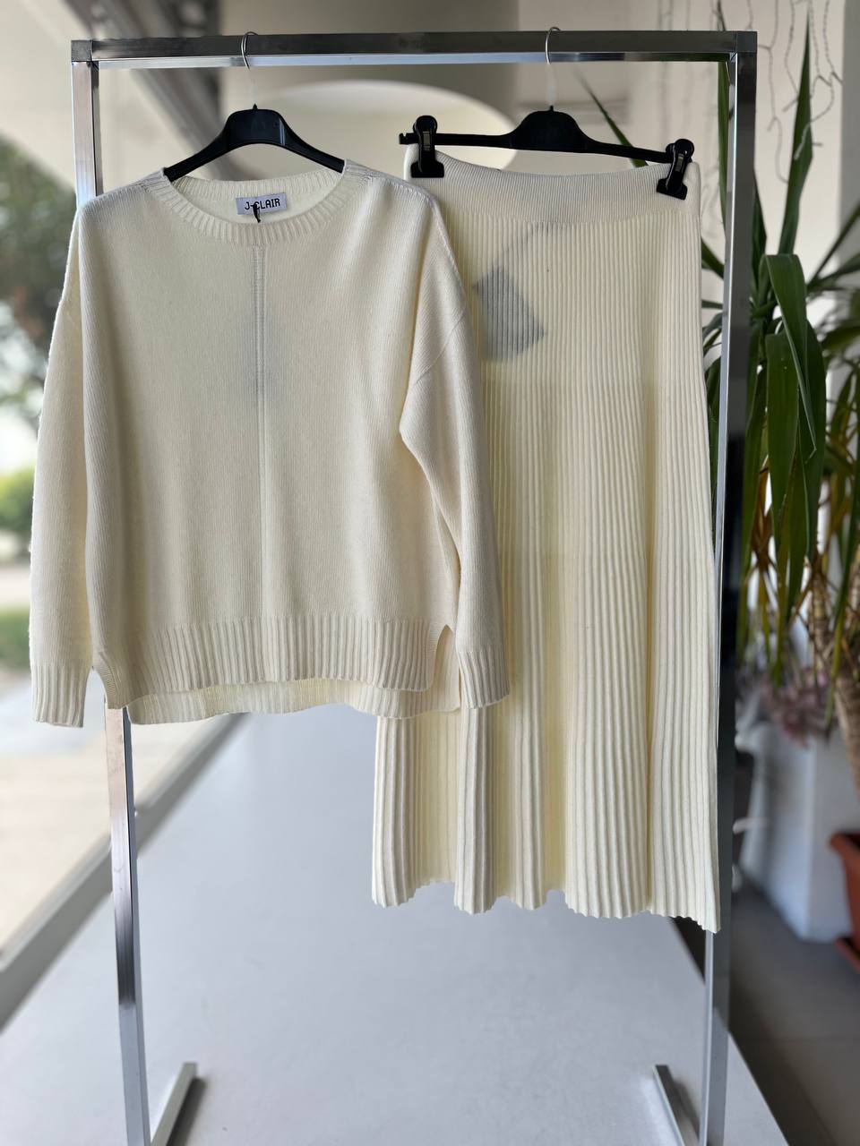 Joie Clair (J-Clair)