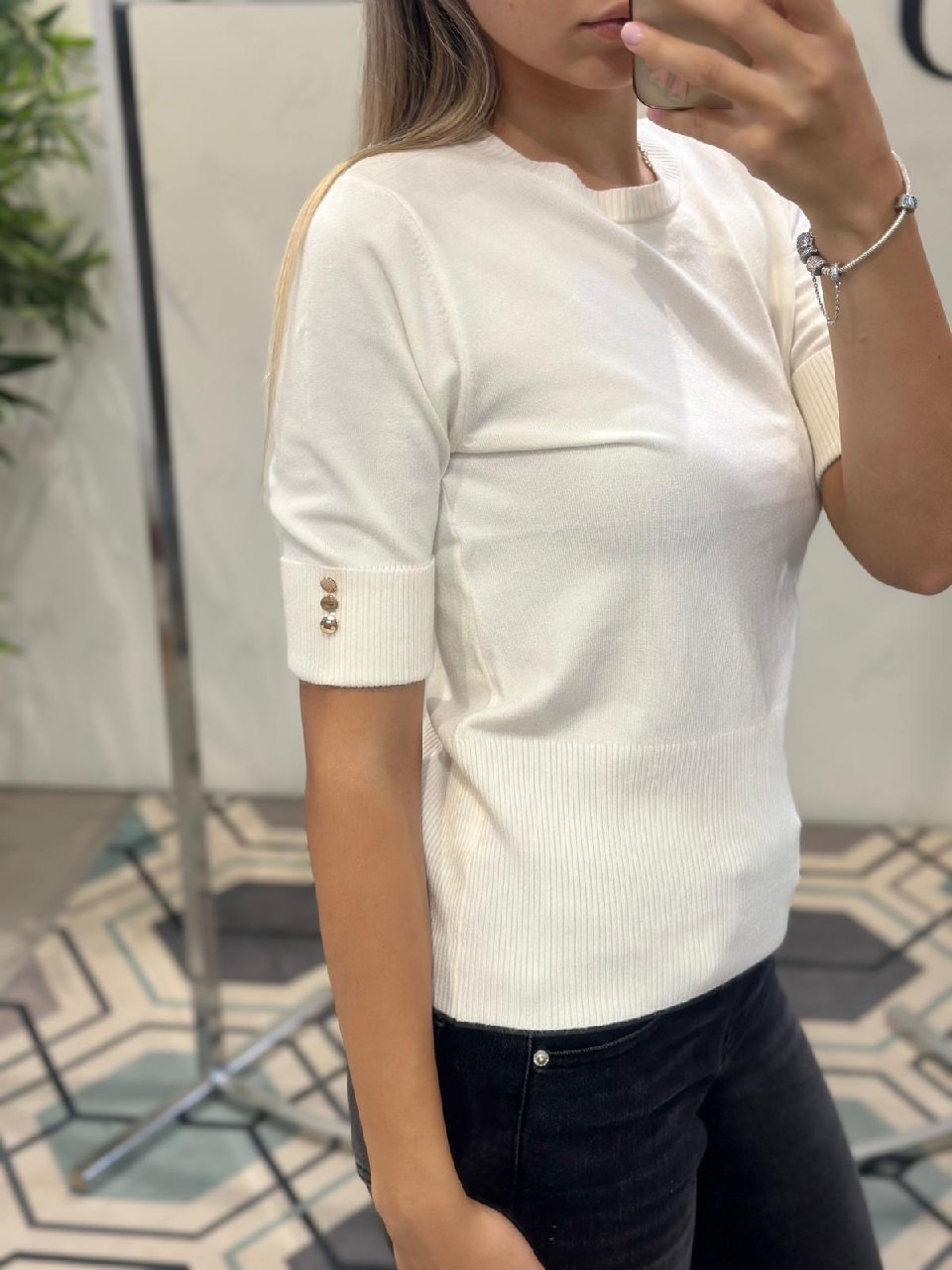 Joie Clair (J-Clair)