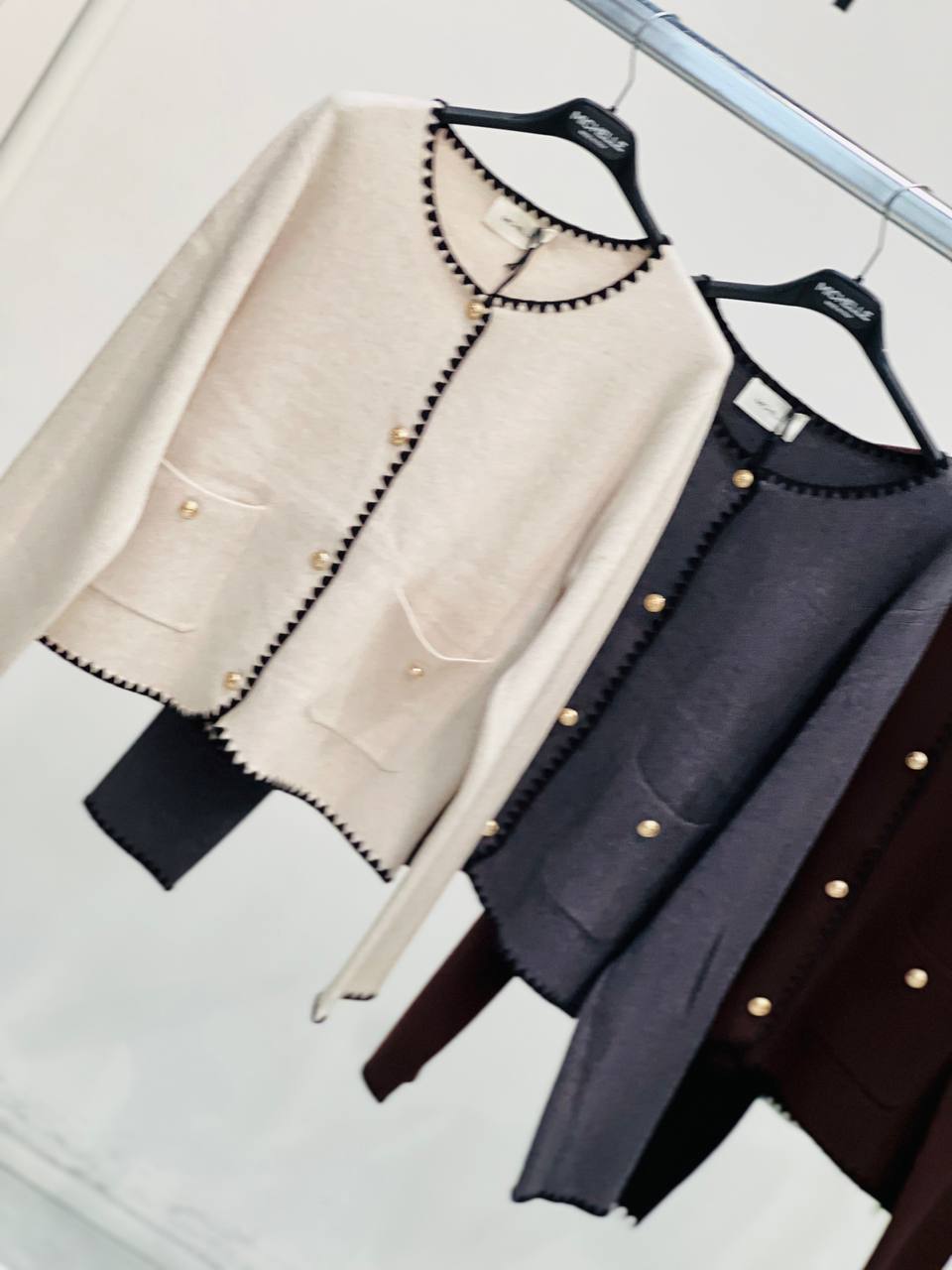 Amelie Follies (Michelle)