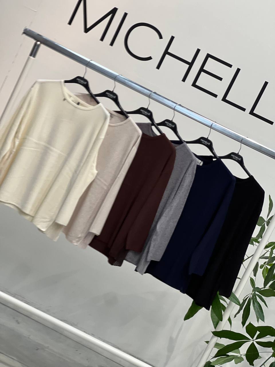 Amelie Follies (Michelle)