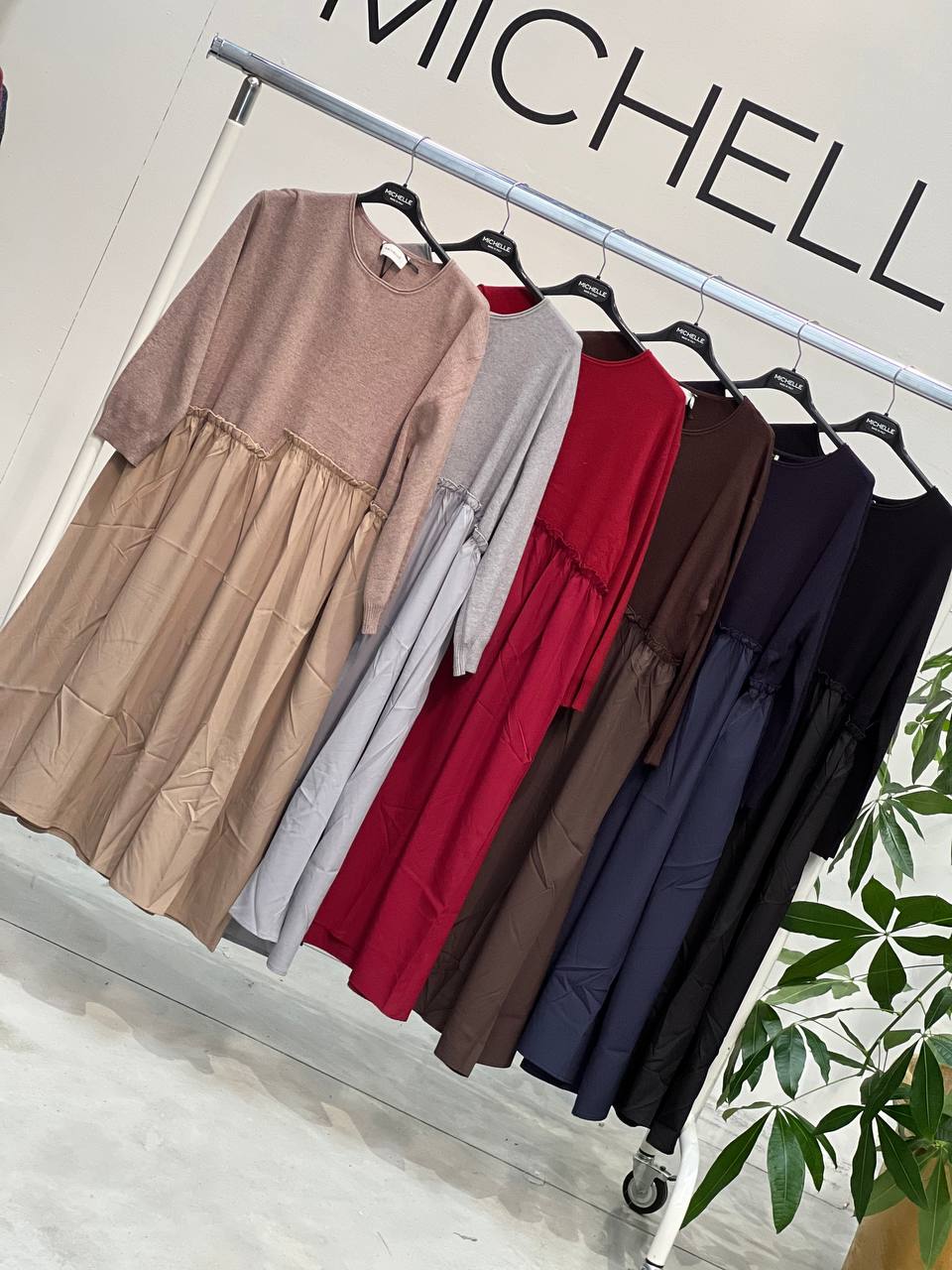 Amelie Follies (Michelle)