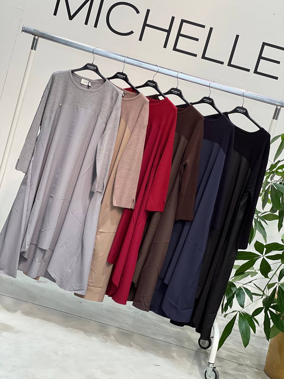 Amelie Follies (Michelle)