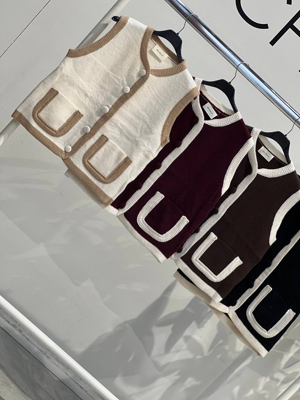 Amelie Follies (Michelle)