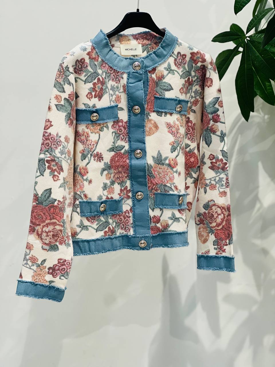 Amelie Follies (Michelle)