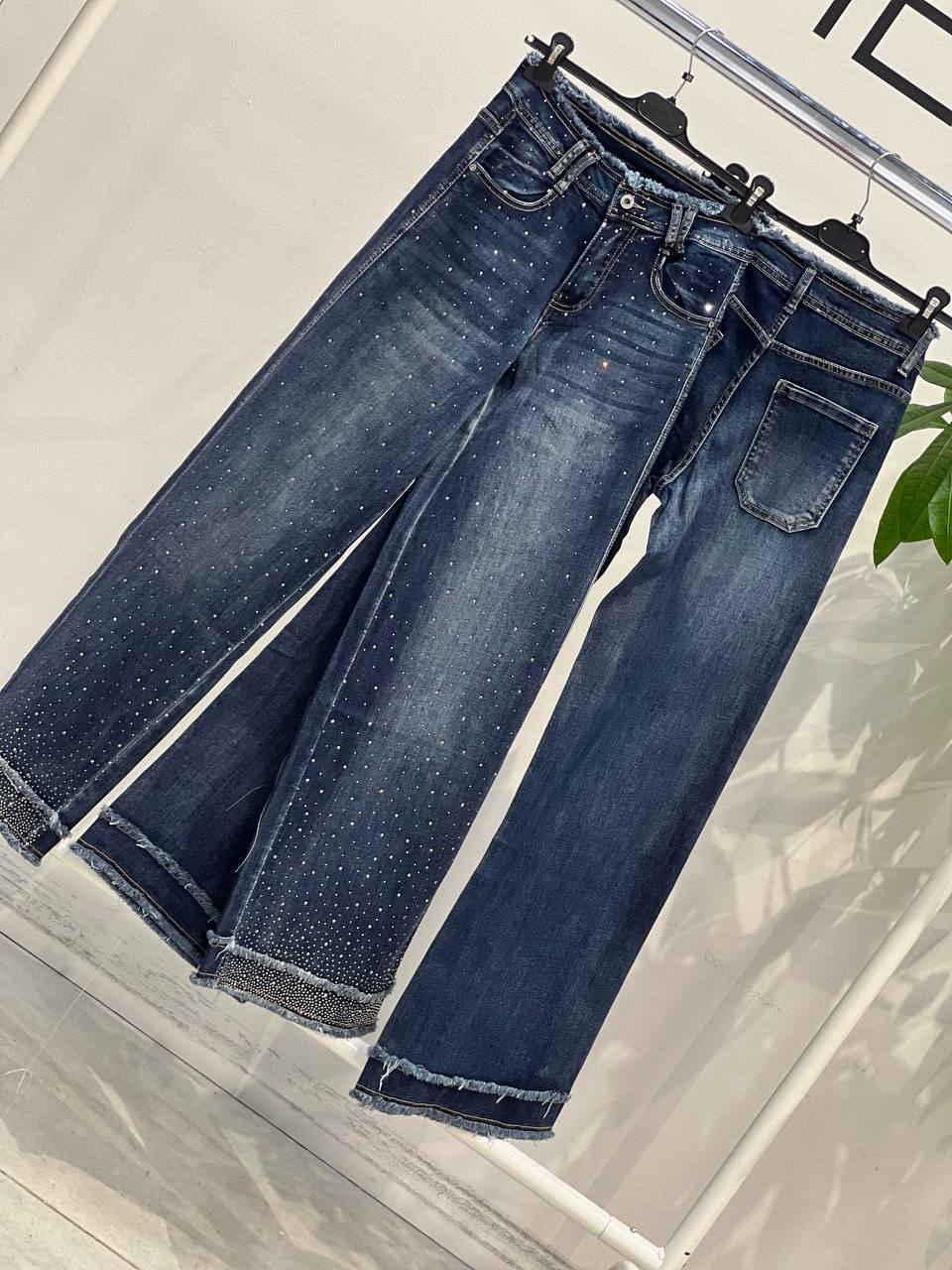 Amelie Follies (Michelle)