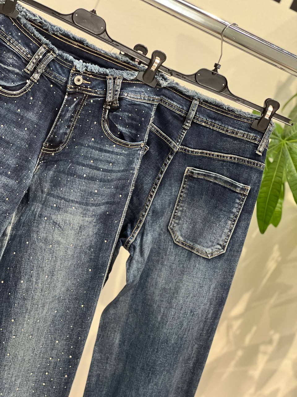 Amelie Follies (Michelle)