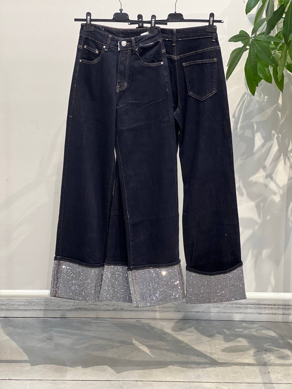 Amelie Follies (Michelle)