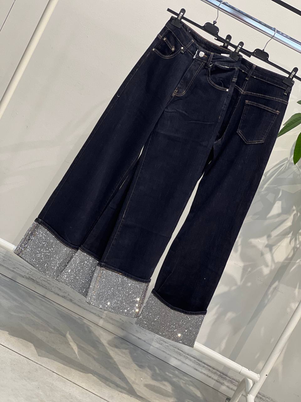 Amelie Follies (Michelle)