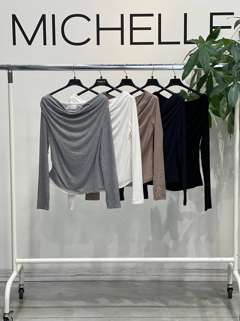 Amelie Follies (Michelle)