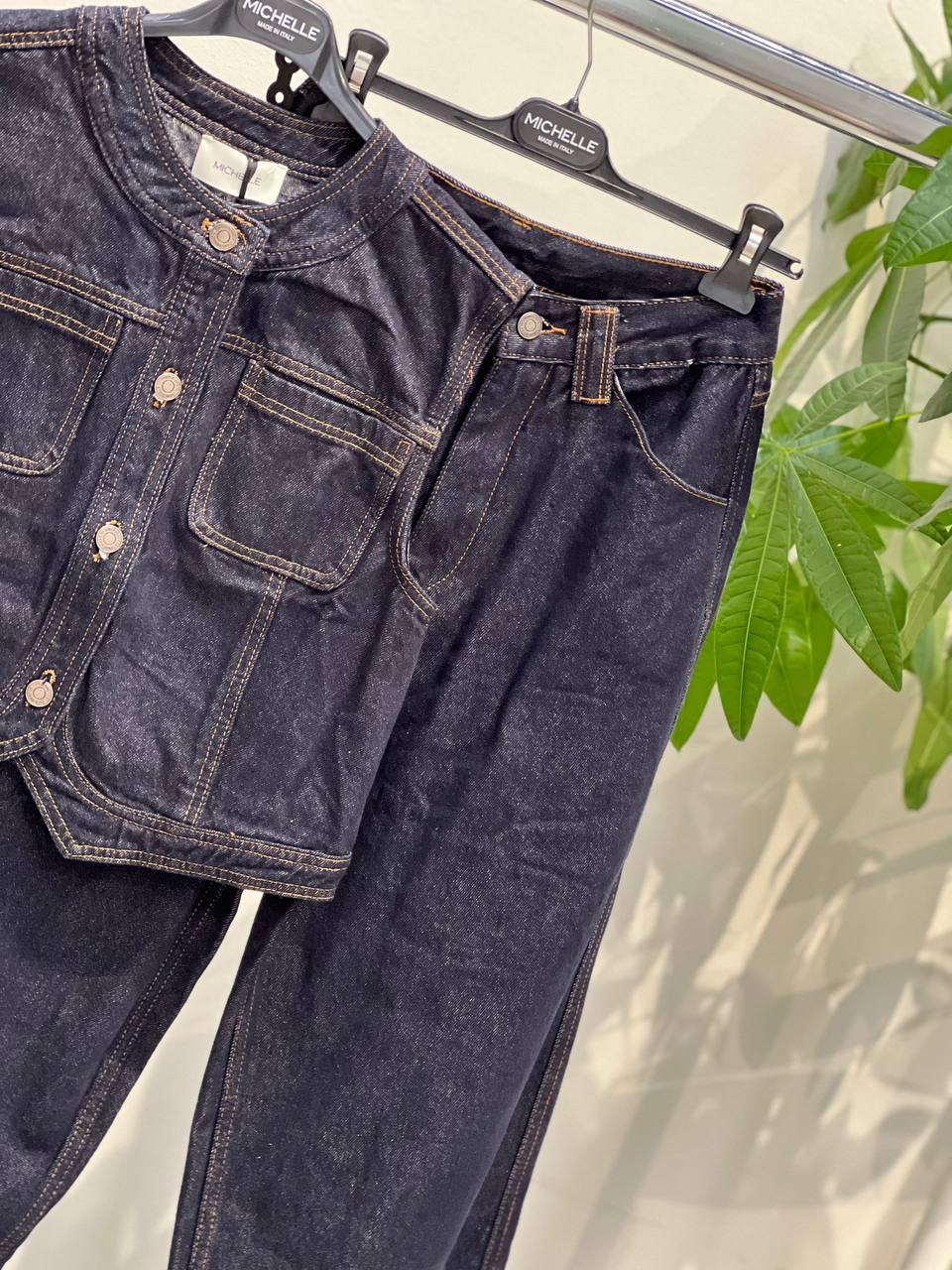 Amelie Follies (Michelle)