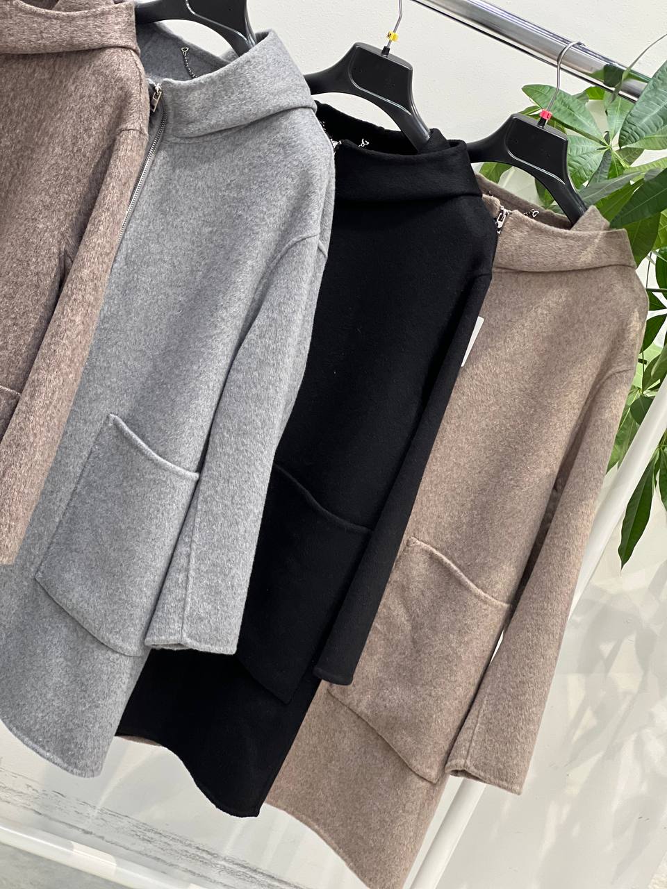 Amelie Follies (Michelle)