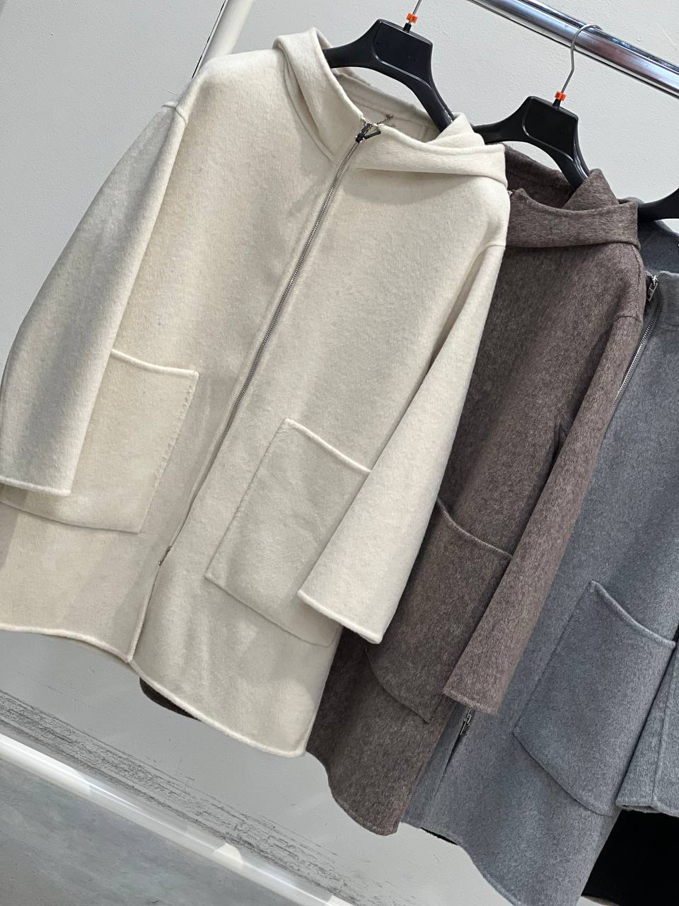 Amelie Follies (Michelle)