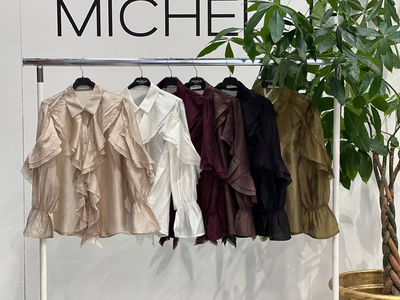 Amelie Follies (Michelle)