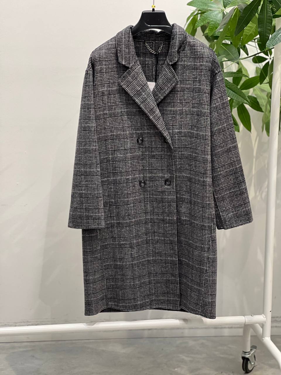 Amelie Follies (Michelle)