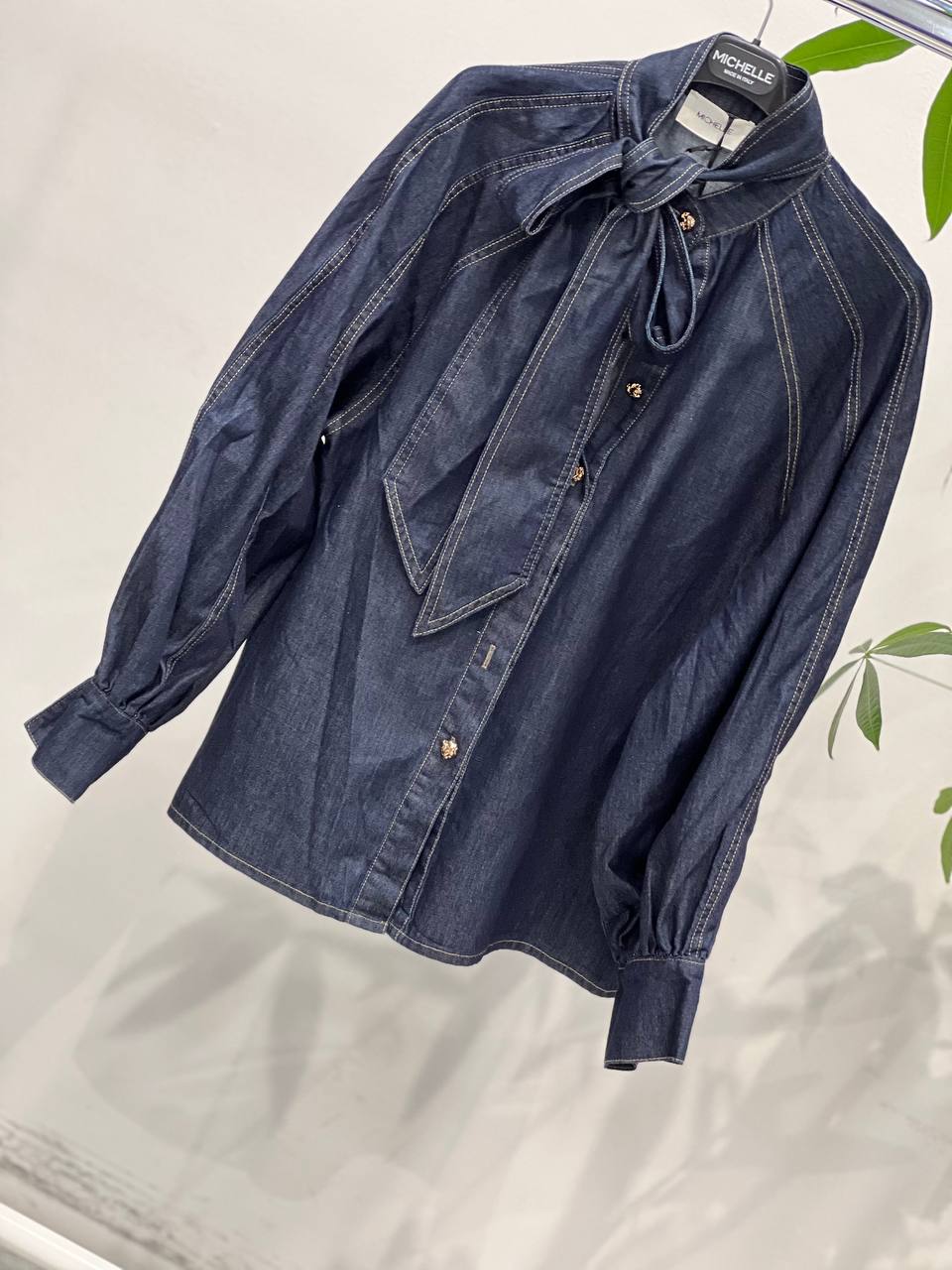 Amelie Follies (Michelle)