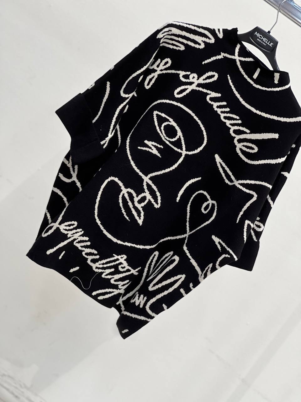 Amelie Follies (Michelle)