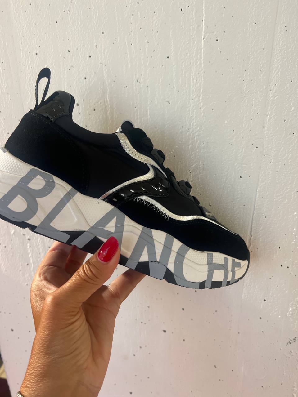 Outlet Фото Outlet