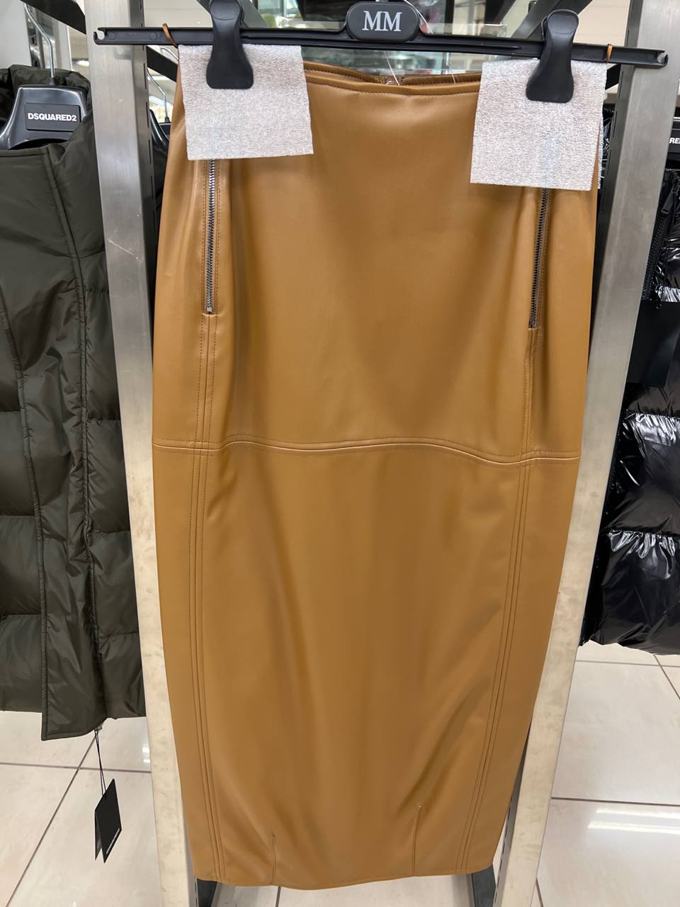 Outlet Фото Outlet