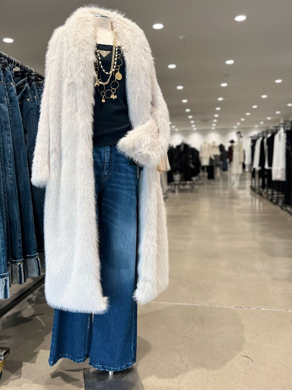 Итальянская одежда, бренд Babylon, арт. 73946587