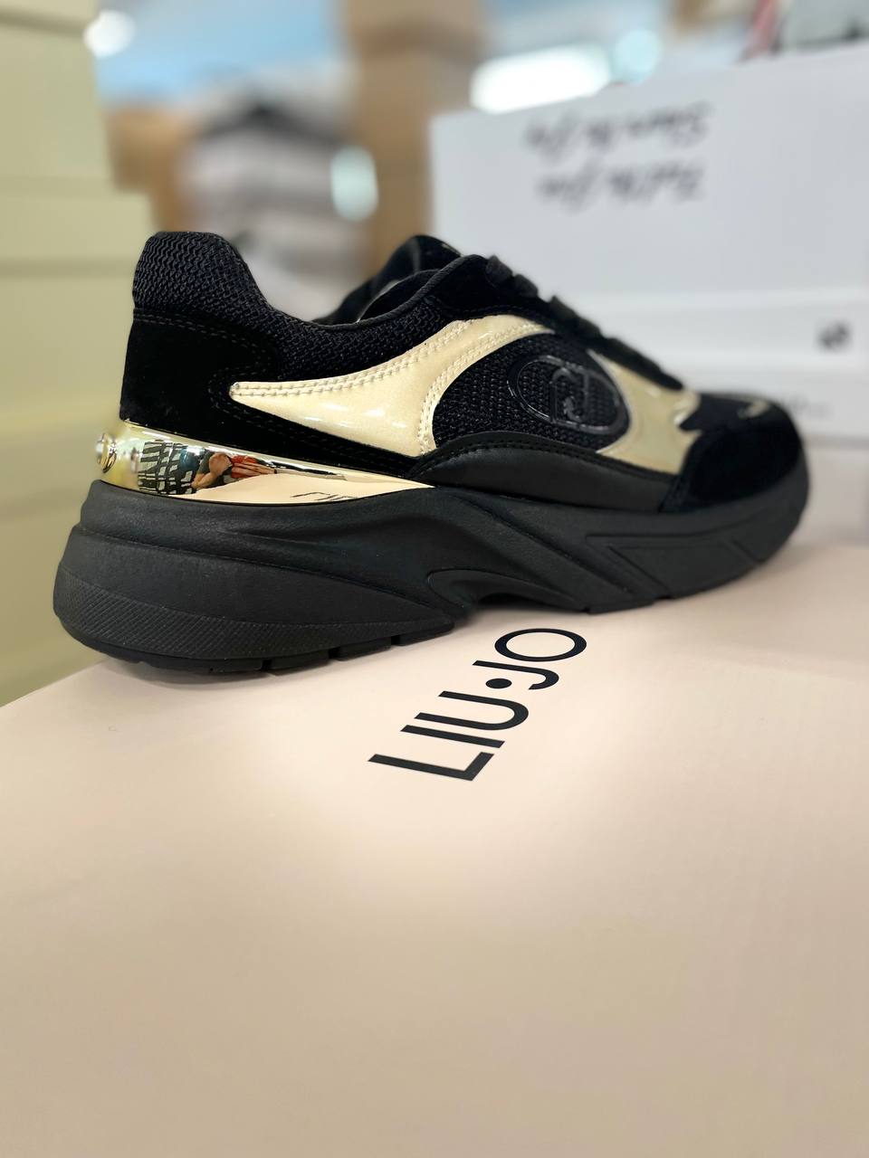 Фото Roberto Serpentini