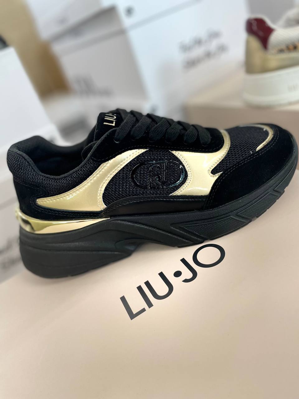 Фото Roberto Serpentini