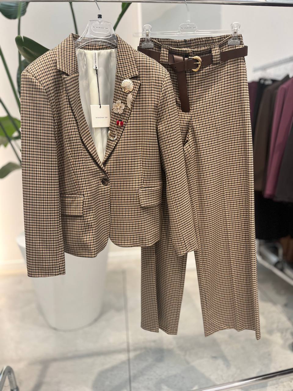 Фото Tensione in