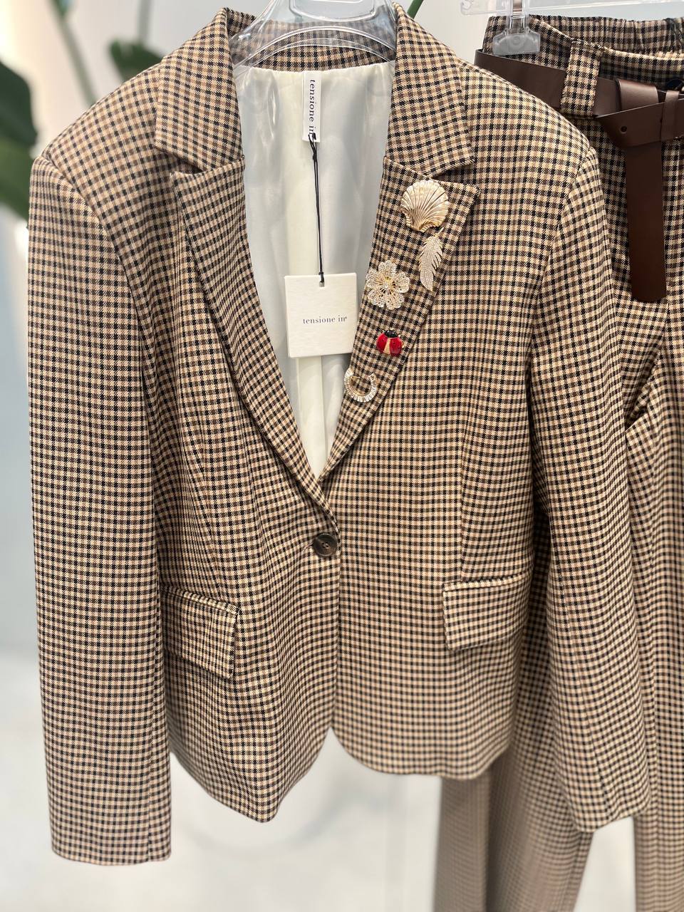 Фото Tensione in